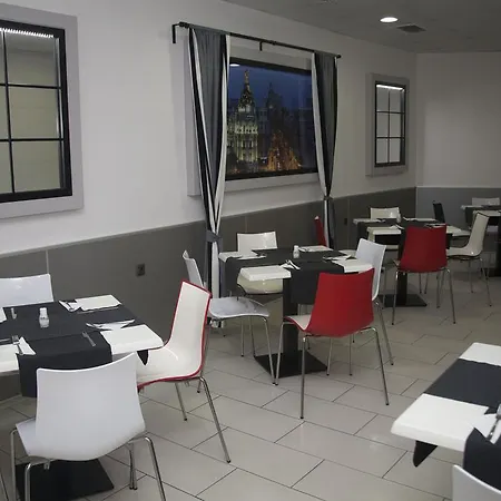 Gran Via מלון בורגאס