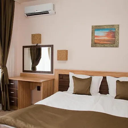 Gran Via 3* בורגאס