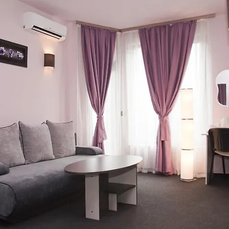 Gran Via מלון 3*