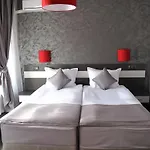 Szálloda Gran Via 3*