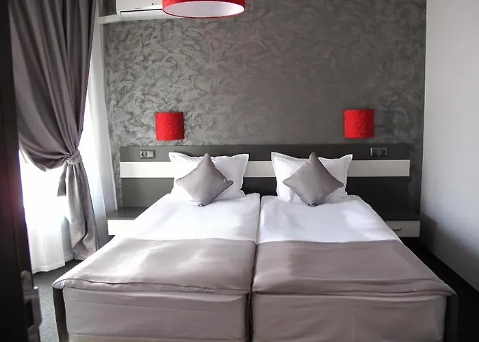 ホテル Gran Via 3*